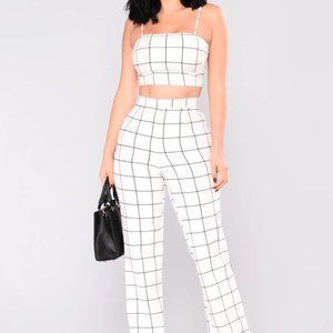 Black & White Crop Top Pant Set - M
